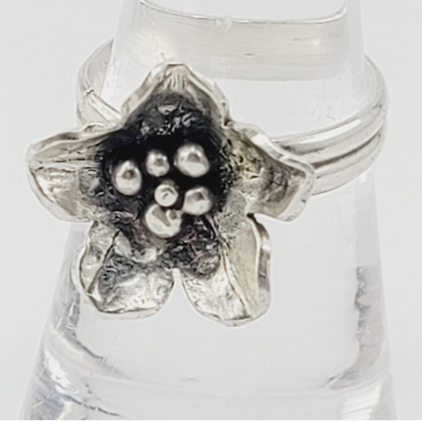 FLOWER RING HANDMADE in .925 sterling silver metal double ring band