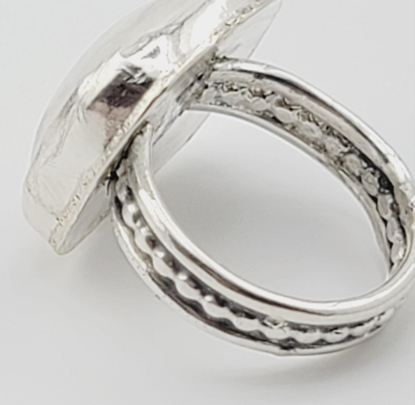 MOONSTONE RING