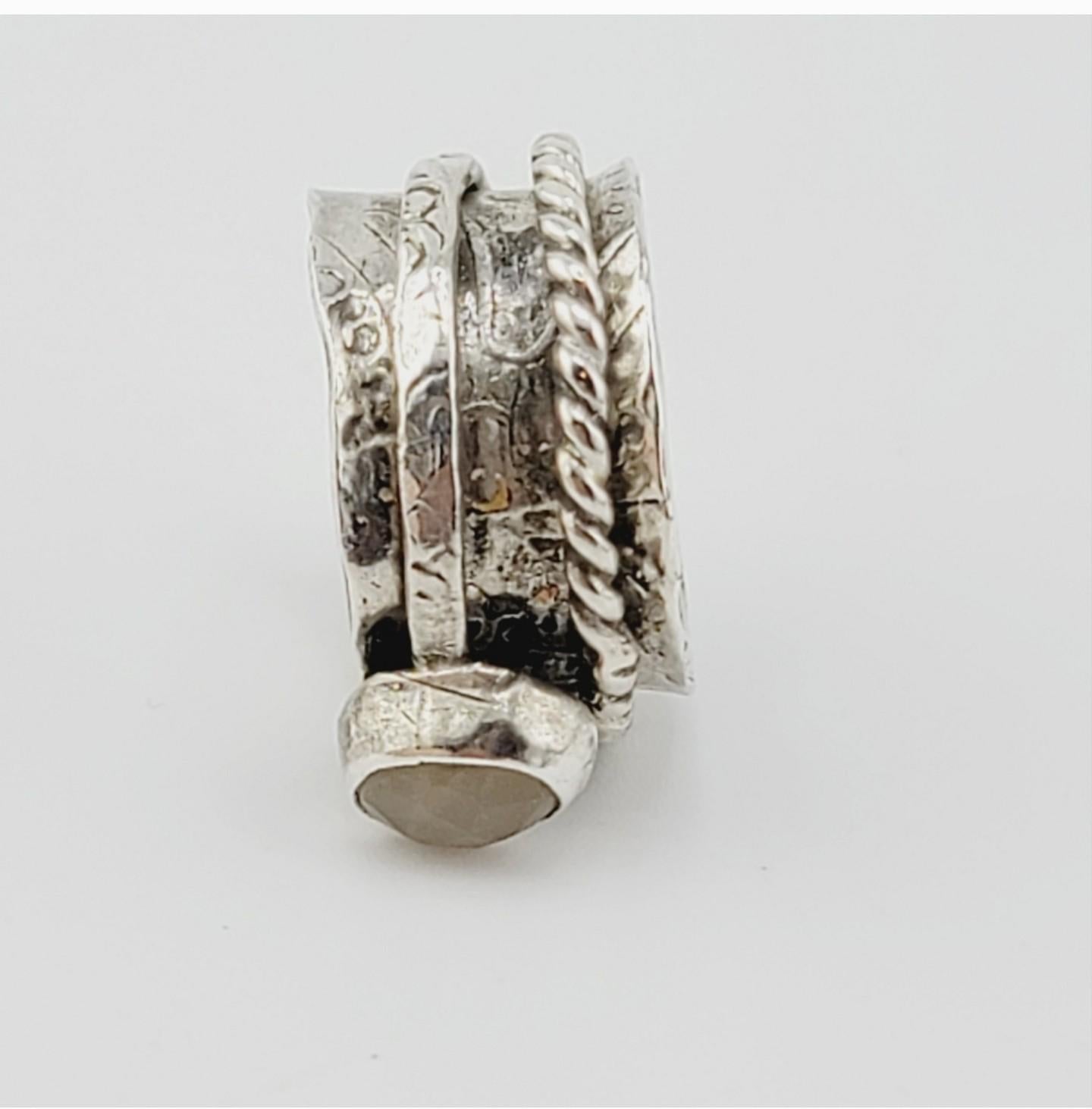 SPINNER RING ANXIETY stress relief with a Moonstone Size 7