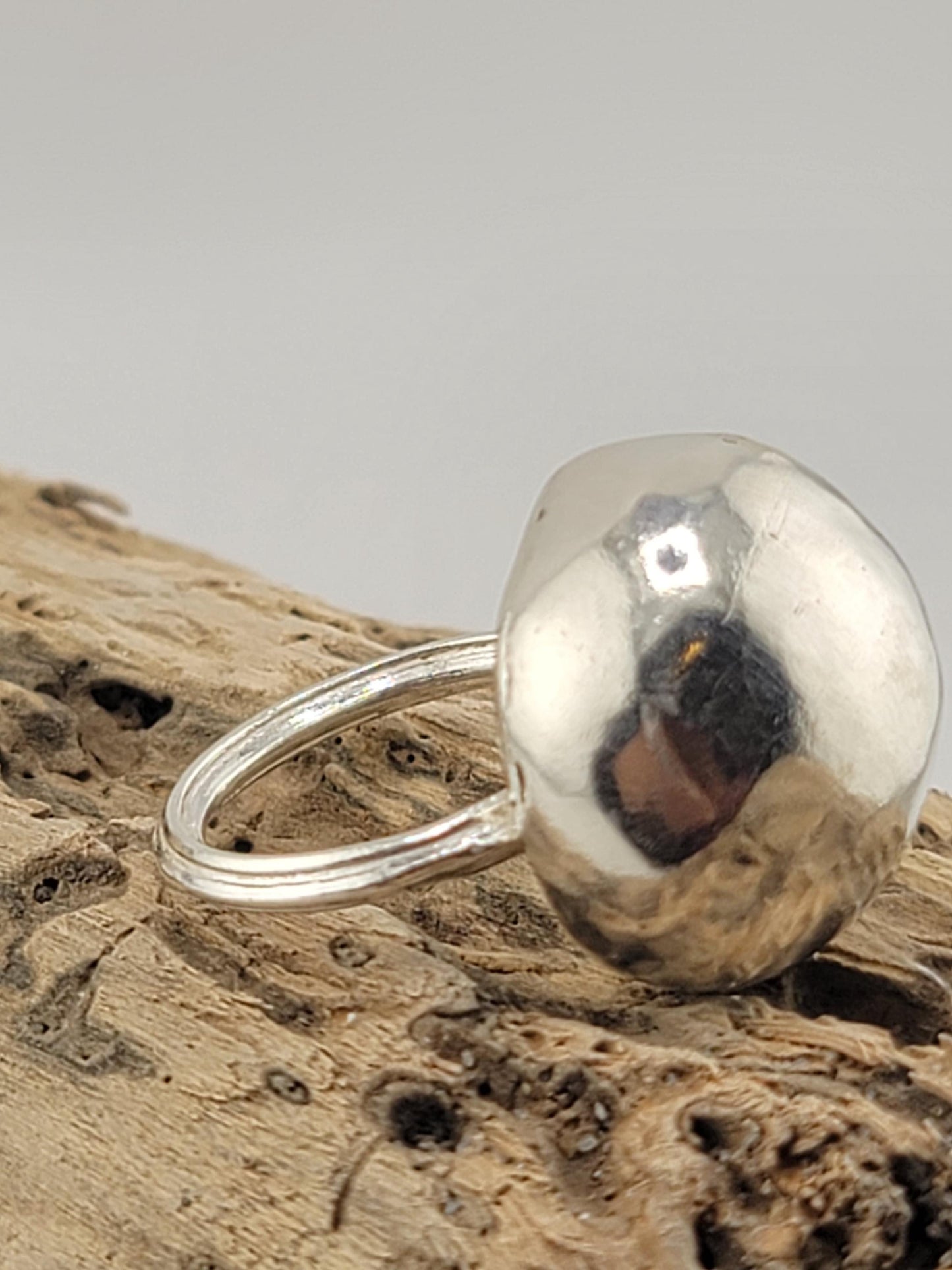 HOLLOW RING HANDMADE