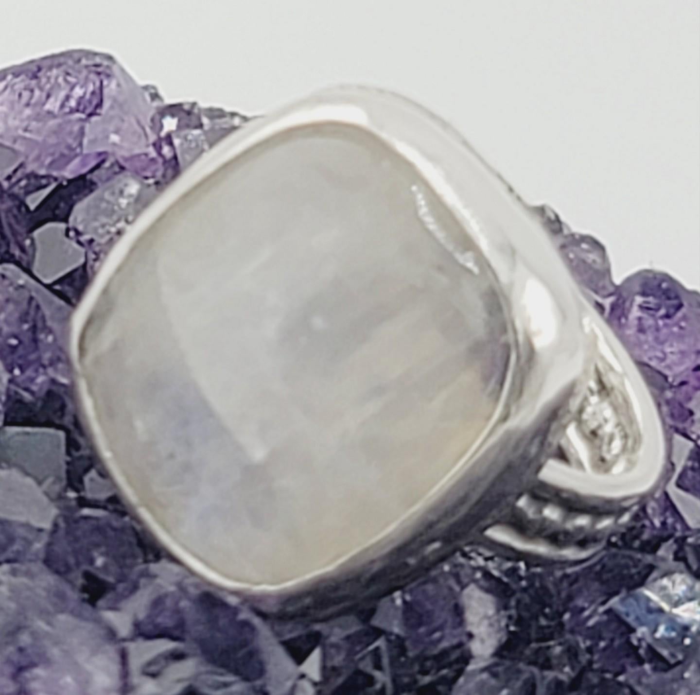 MOONSTONE RING