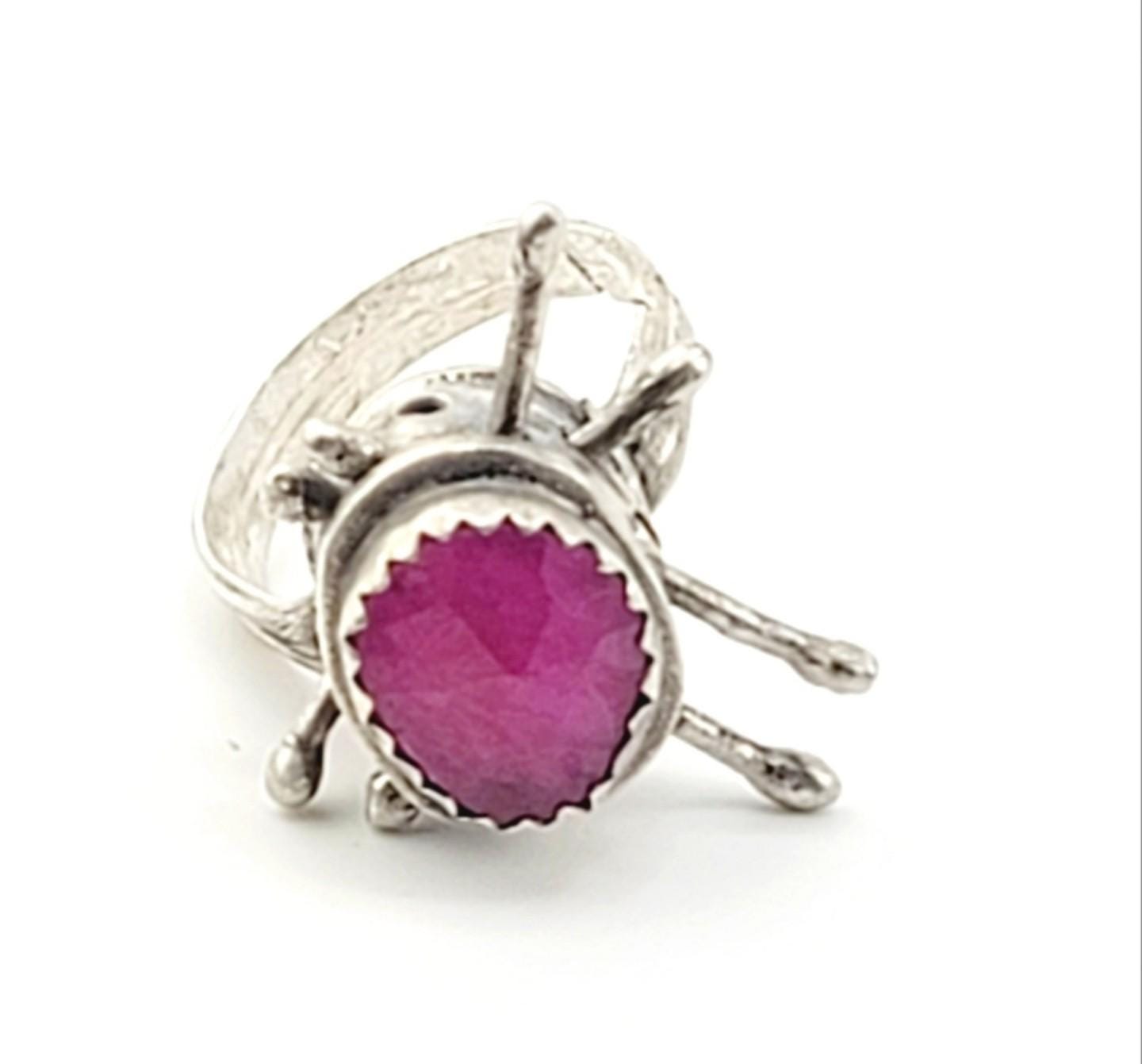 PINK SAPPHIRE MOVEMENT