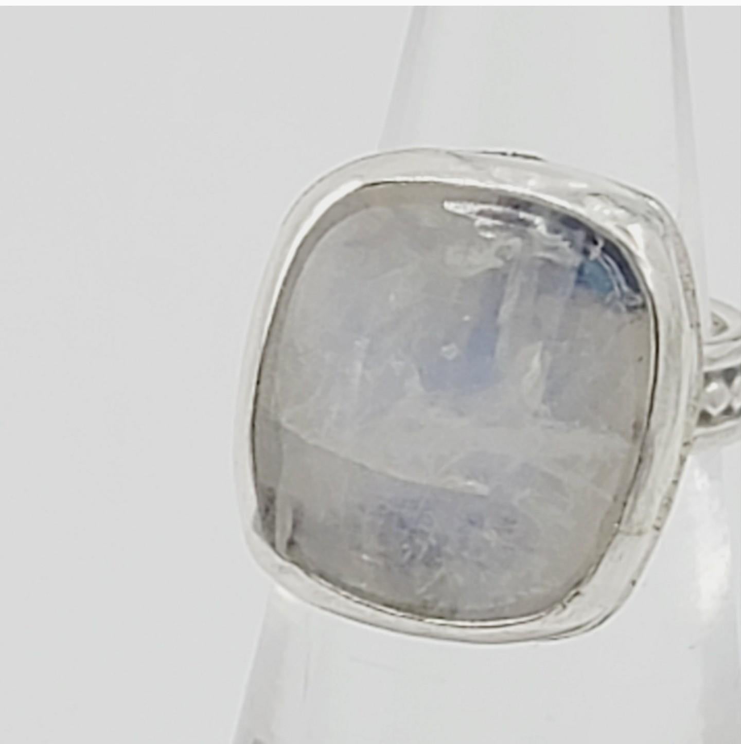 MOONSTONE RING
