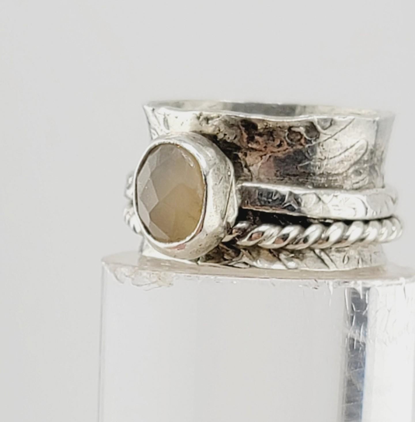 SPINNER RING ANXIETY stress relief with a Moonstone Size 7