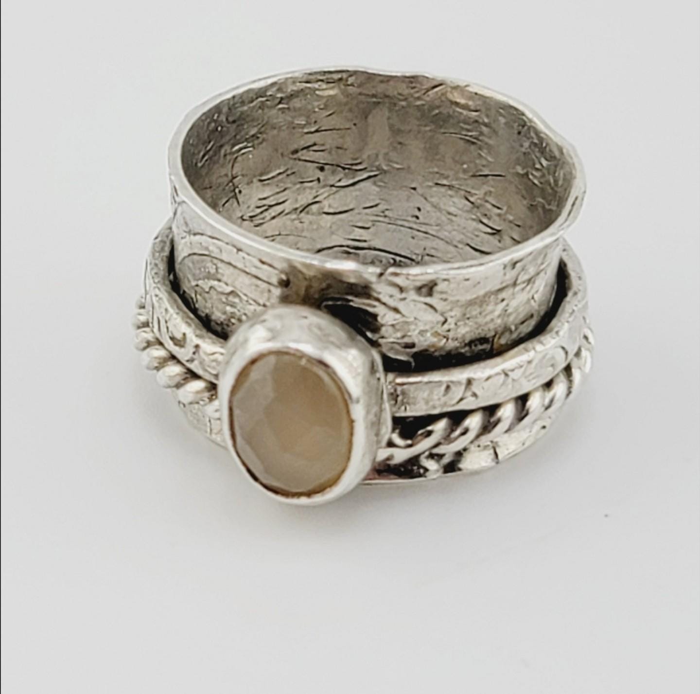 SPINNER RING ANXIETY stress relief with a Moonstone Size 7