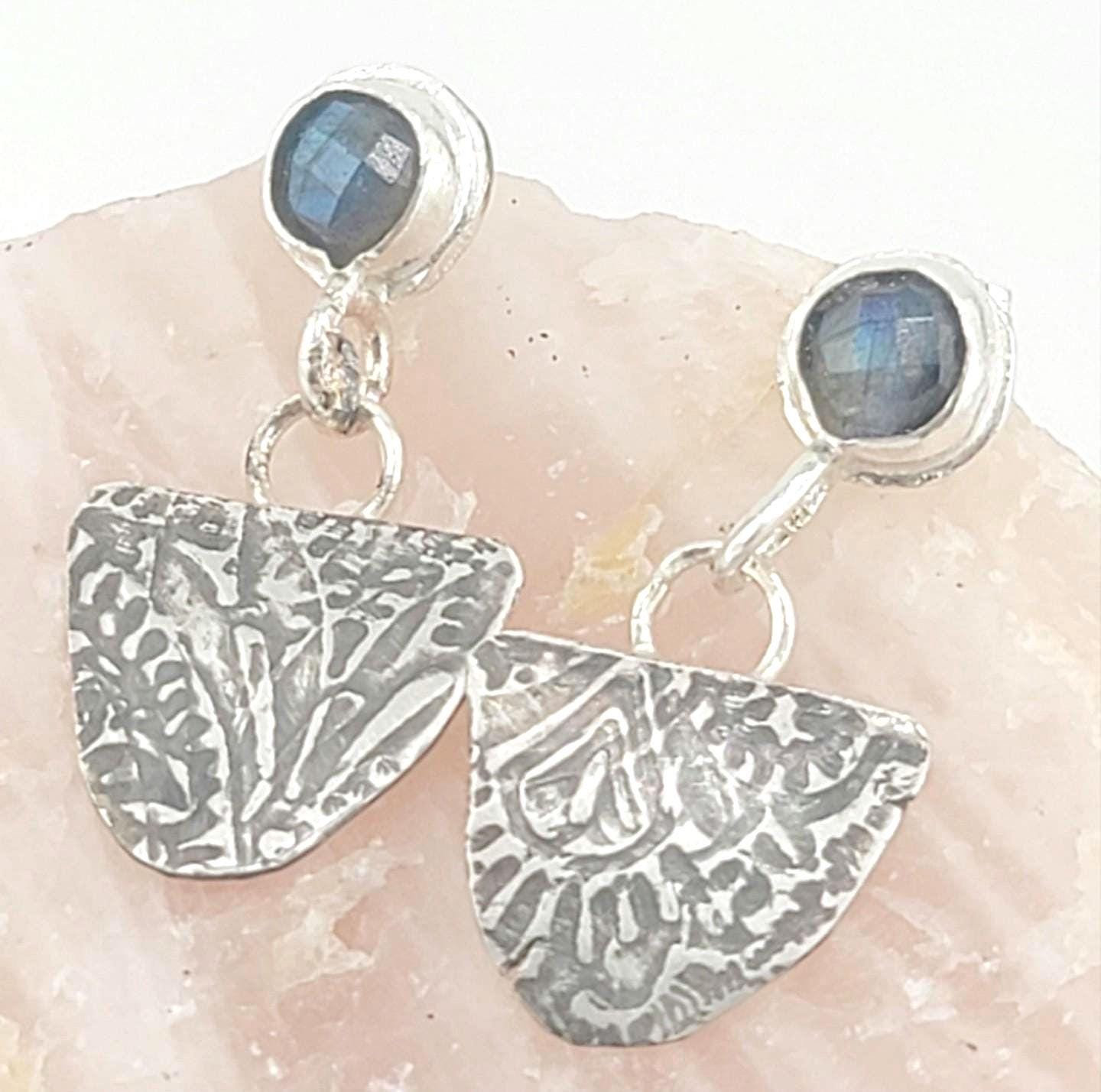 LABRADORITE EMBOSSED EARRINGS