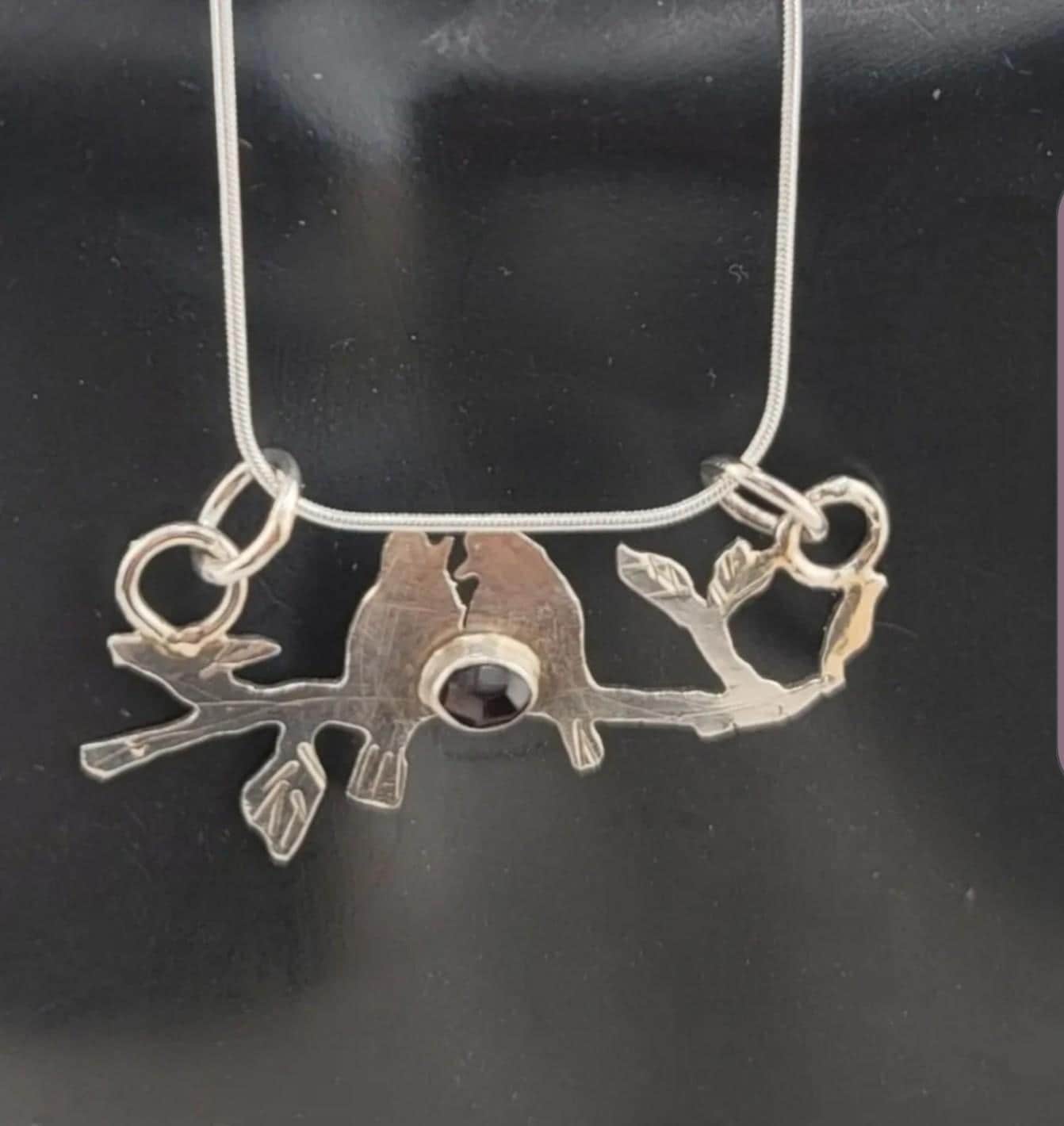 GARNET LOVE BIRD