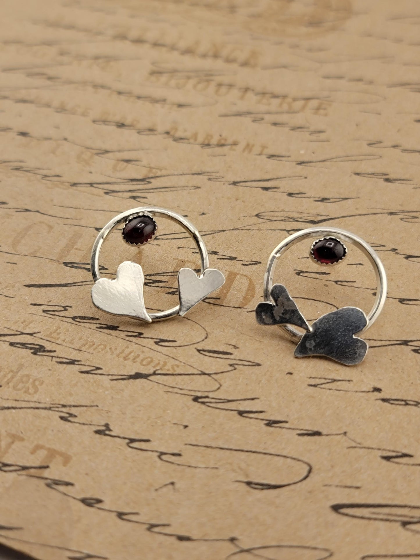 GARNET HEARTS EARRINGS