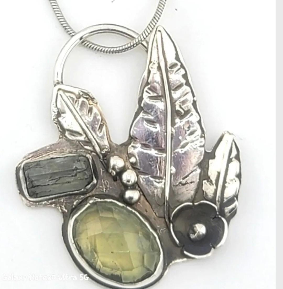 PREHNITE & TOURMALINE