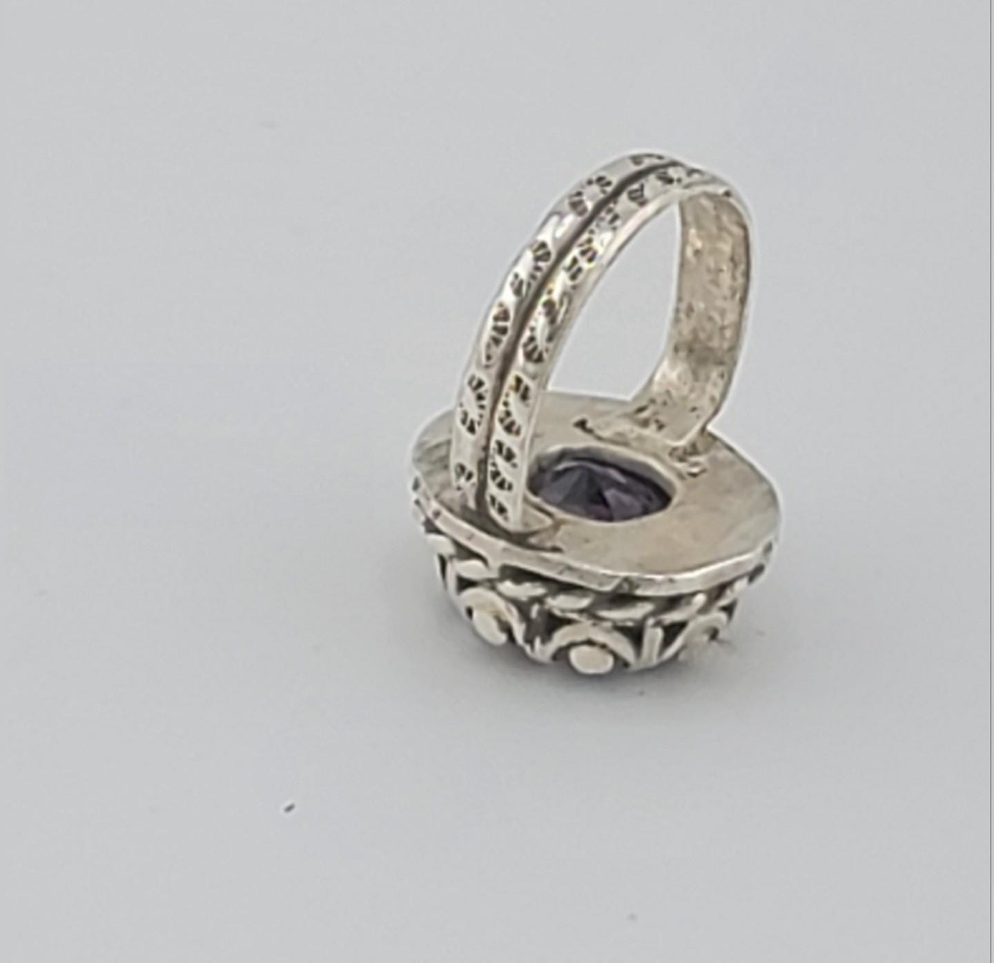 AMETHYST STONE RING vintage style vibes, handmade in Sterling Silver metal size 8.5